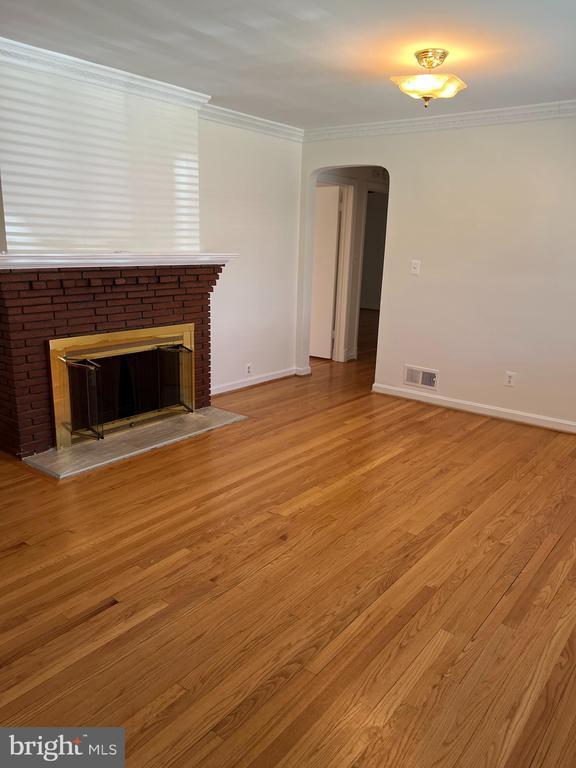 Photo - 2926 1st St N