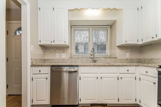 Photo - 505 Oak Run Dr