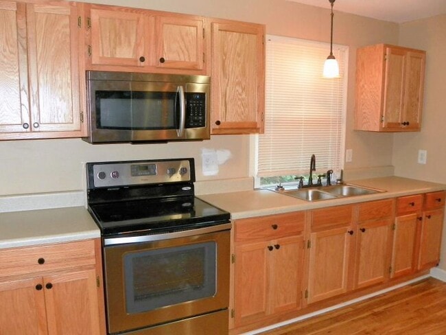 Photo - 304 Grand St