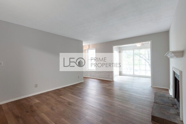 Photo - 1350 Brockett Pl