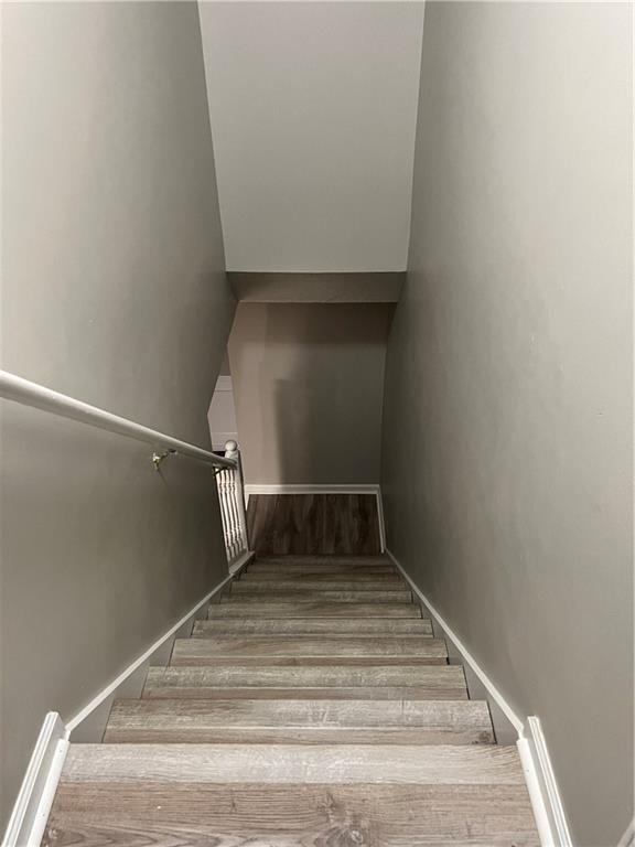 Photo - 6064 Red Top Loop