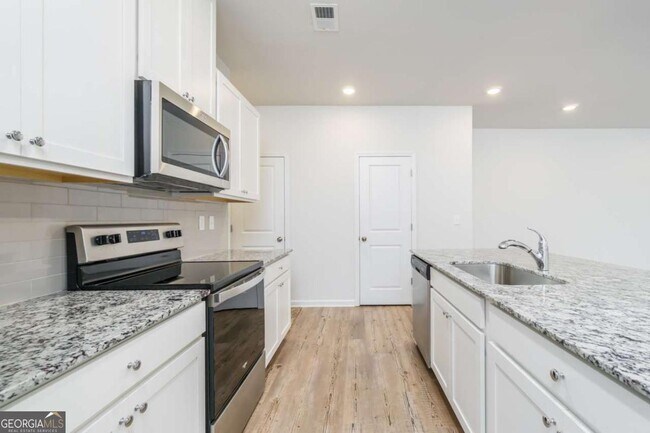 84 Founders Dr