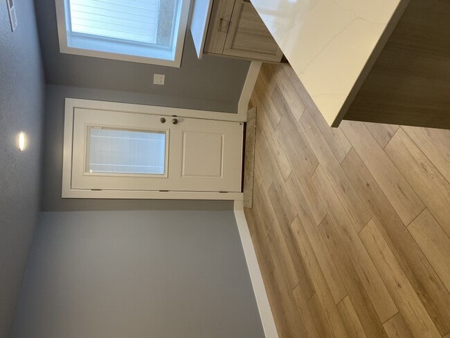 7401 Foothill Dr Unit B