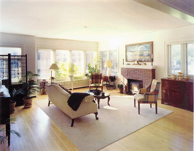 Photo - 445 W Wilson St Unit B