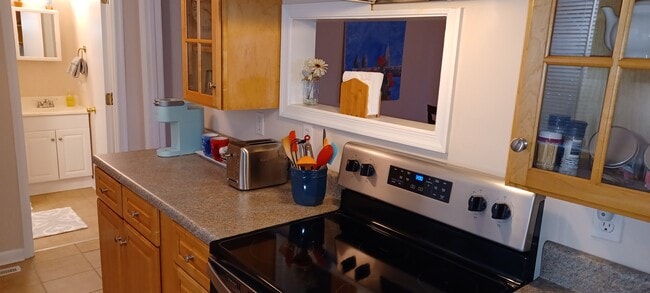 Photo - 705 Elsom St