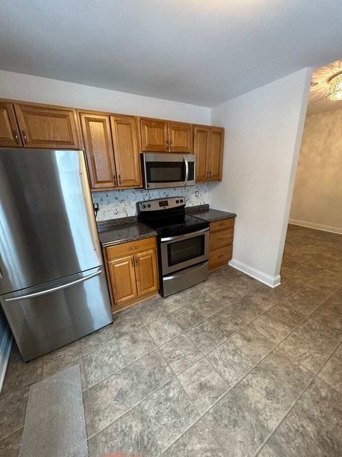Photo - 11 S Main St Unit 2