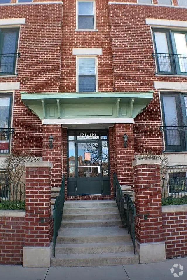 Building Photo - 121 E Noble St Unit Apt 1