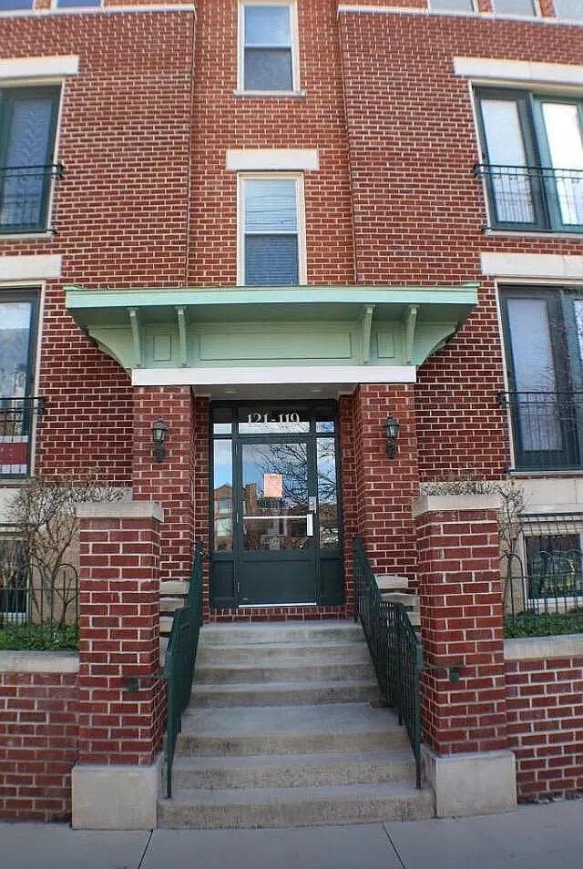 Photo - 121 E Noble St Unit Apt 1