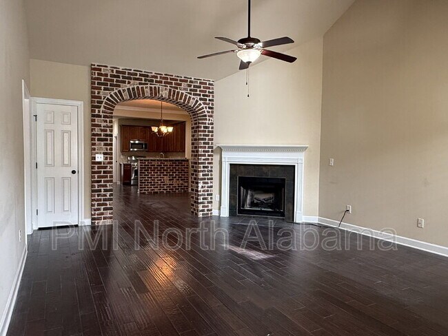 1012 Scarlet Woods