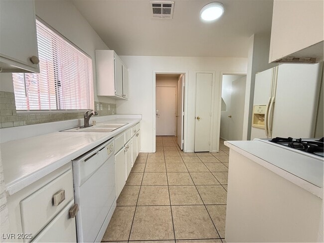 Photo - 4622 Little Wren Ln