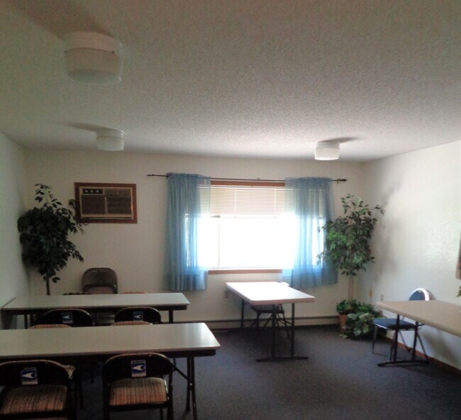 Lake Place II Apartments Willmar, MN