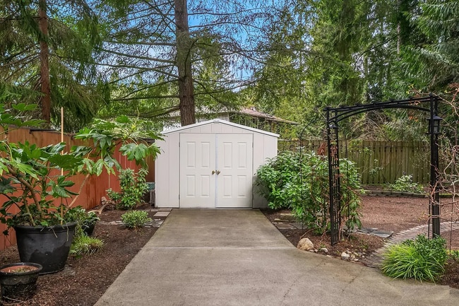 Photo - 12030 NE 144th St