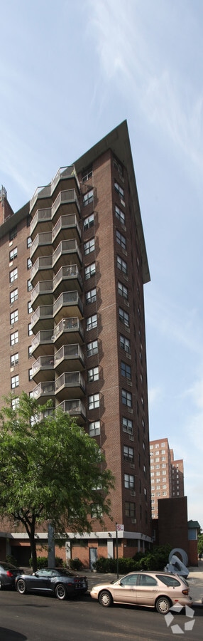 Photo - Bethune Towers
