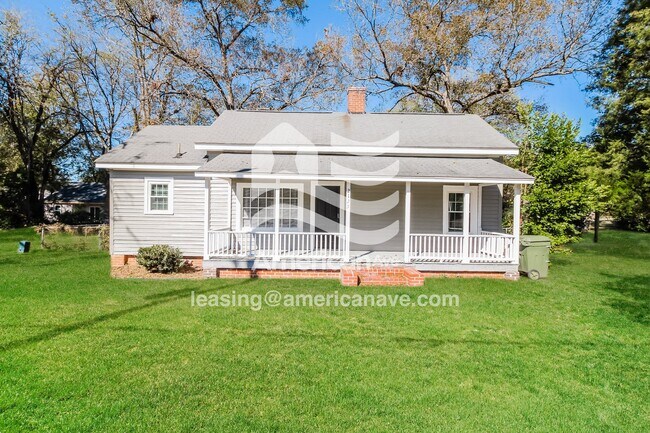 Building Photo - 2125 Haile St