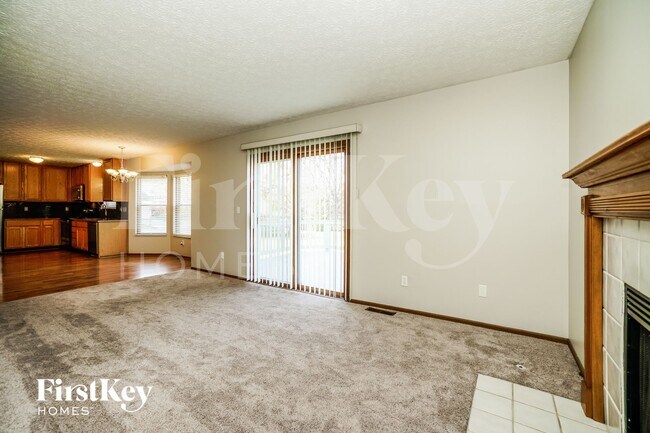 Photo - 5856 Oldenburgh Way