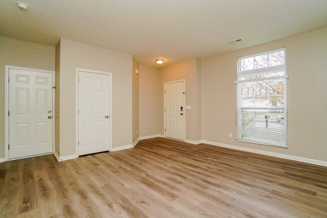 Photo - 5333 Winchester Cathedral Dr