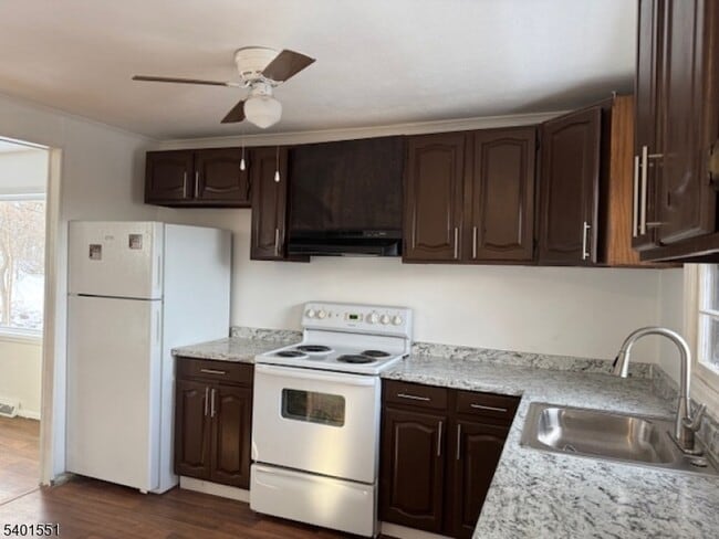 Photo - 59 Lakeview Dr