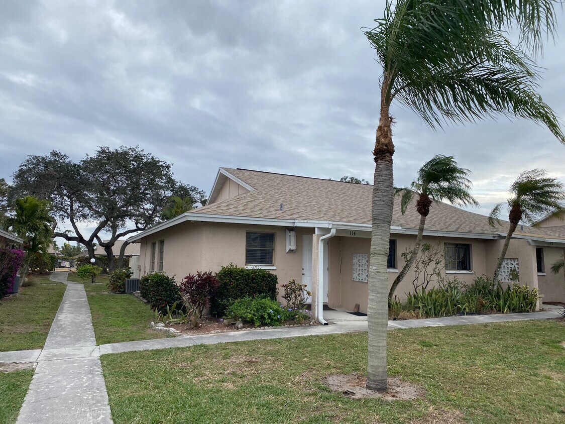 Photo - 27671 Arroyal Rd (Bonita Springs, FL)