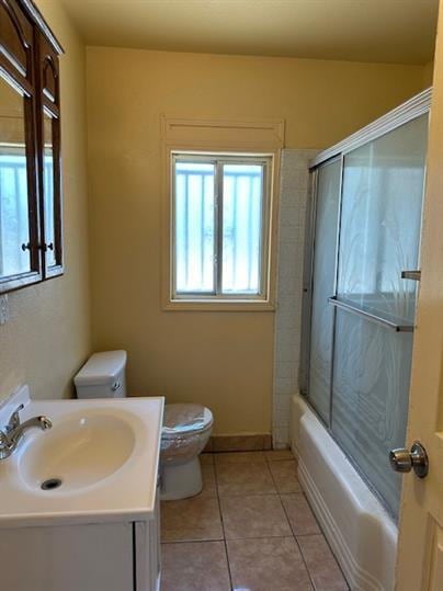 Photo - Comfortable 3-Bedroom Rental with Stylish Laminate Flooring