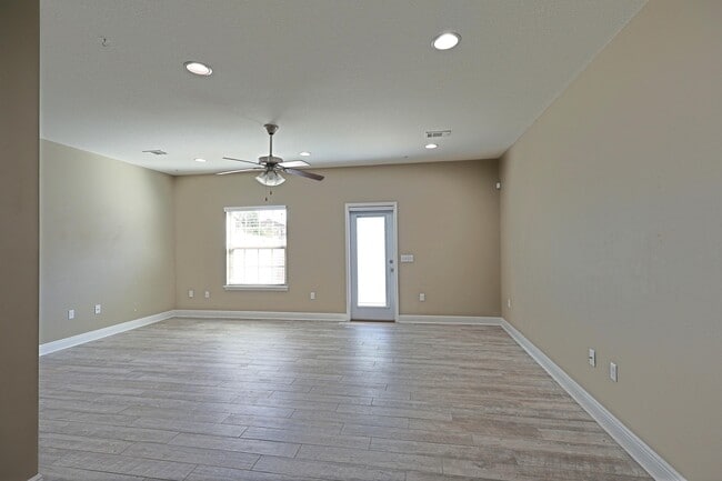 Photo - 2099 Wilsons Plover Cir