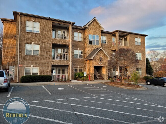 Building Photo - 3bd/3ba Pine Ridge Condo