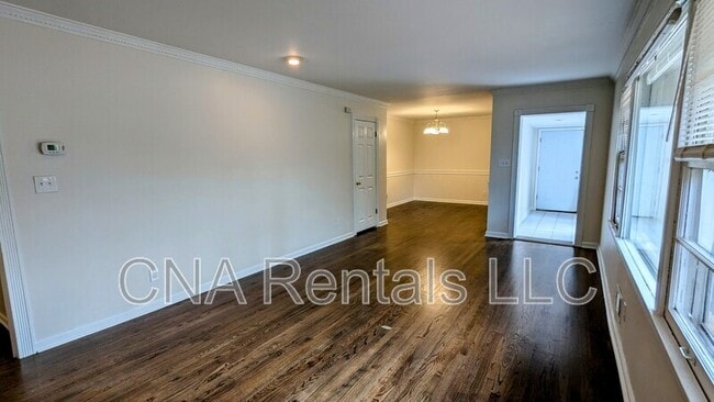 Photo - 294 Robin Ln SE