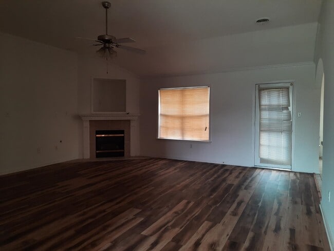 Photo - 4456 Alixs Dr