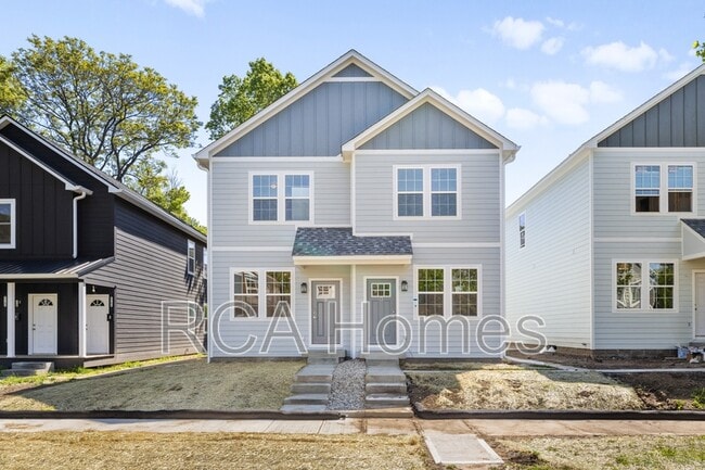Building Photo - 2739 Guilford Ave