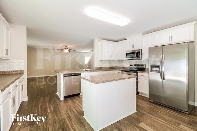 Photo - 310 Sawyer Ln
