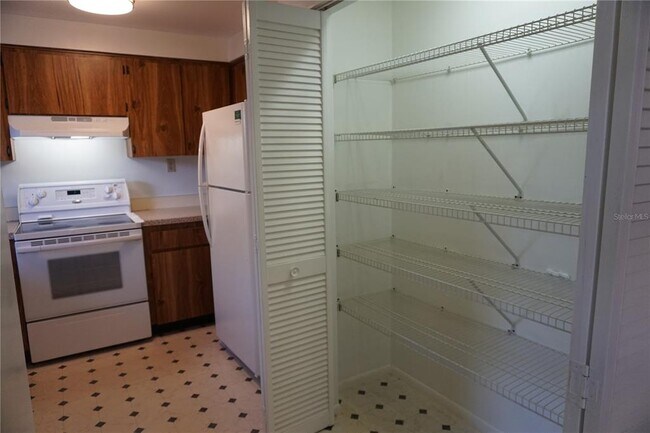 Photo - 101 Lake Ave NE Unit 119