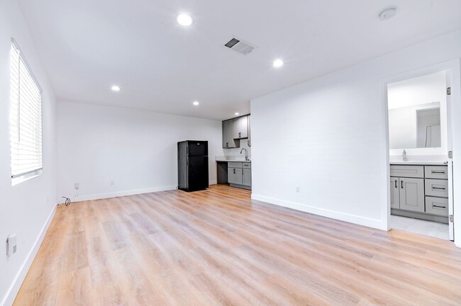 Photo - Showing Times: Every Tuesdays, Every Thursdays 4:00PM - 5:00PM & Every Saturdays 1:30PM - 2:30PM