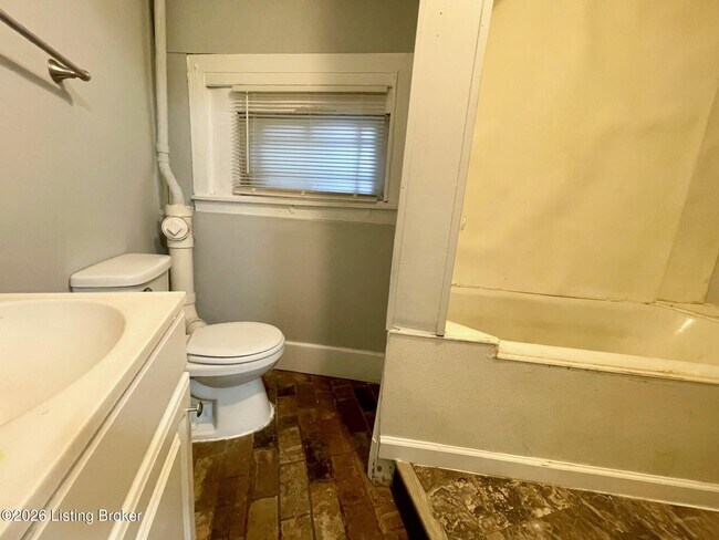 Photo - 1349 Olive St Unit 4