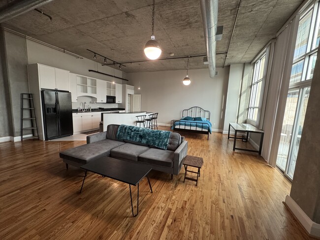 Photo - 1401 Calumet St Unidad #500