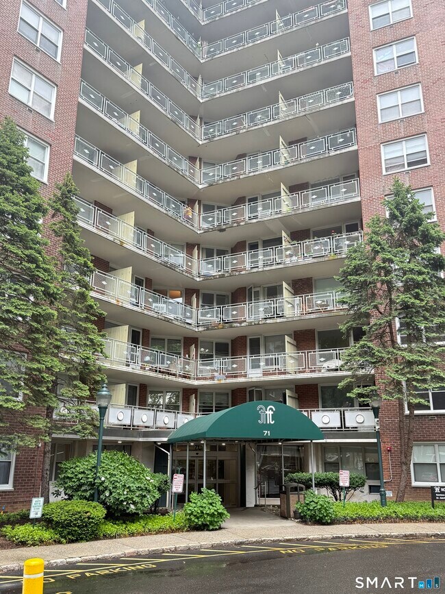 Photo - 71 Strawberry Hill Ave Unit 416