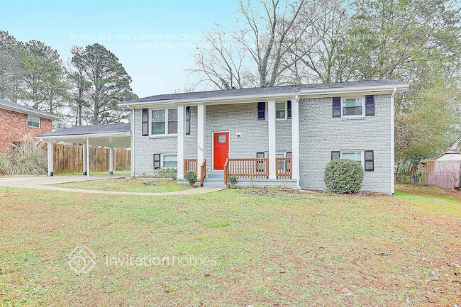 Photo - 1588 Hampshire Pl House