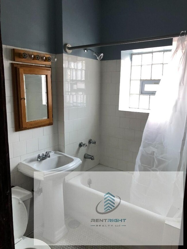4019-27 W Irving Park