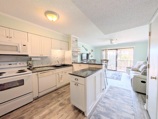 4350 Intercoastal Dr