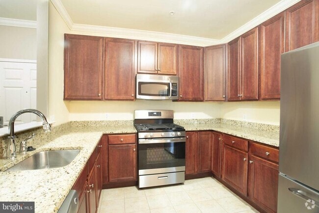 Building Photo - 350 W Elm St Unit 3006 Rental