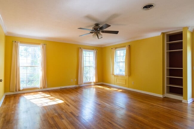 Photo - 882 Cherokee Rd