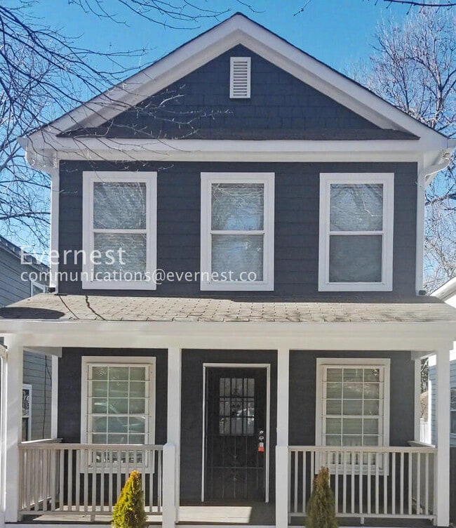 Photo - 1153 Smith St SW