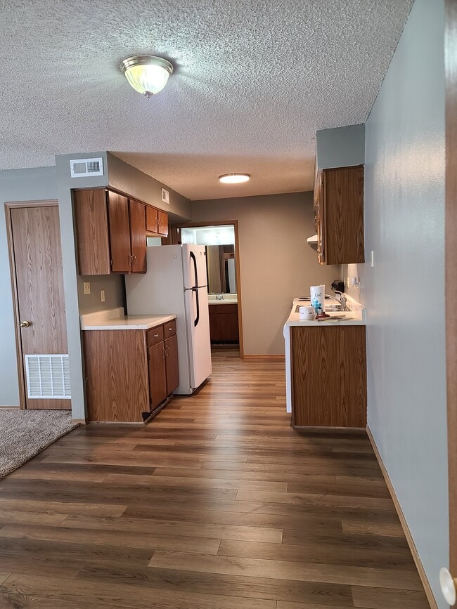 1 HAB Cocina - White River Mountain Apartments