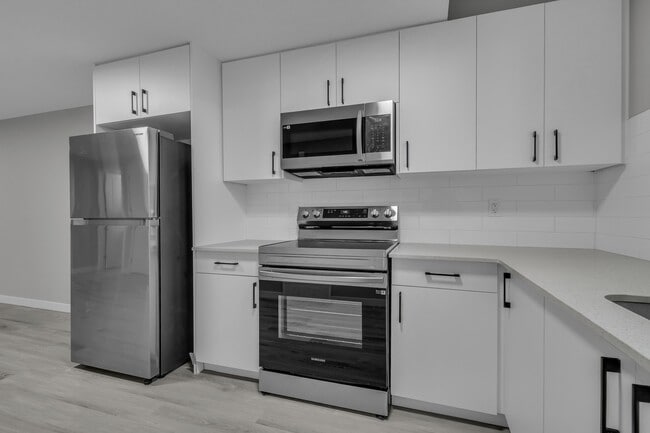 Photo - 11539-11125 125 St NW Unit BSMT