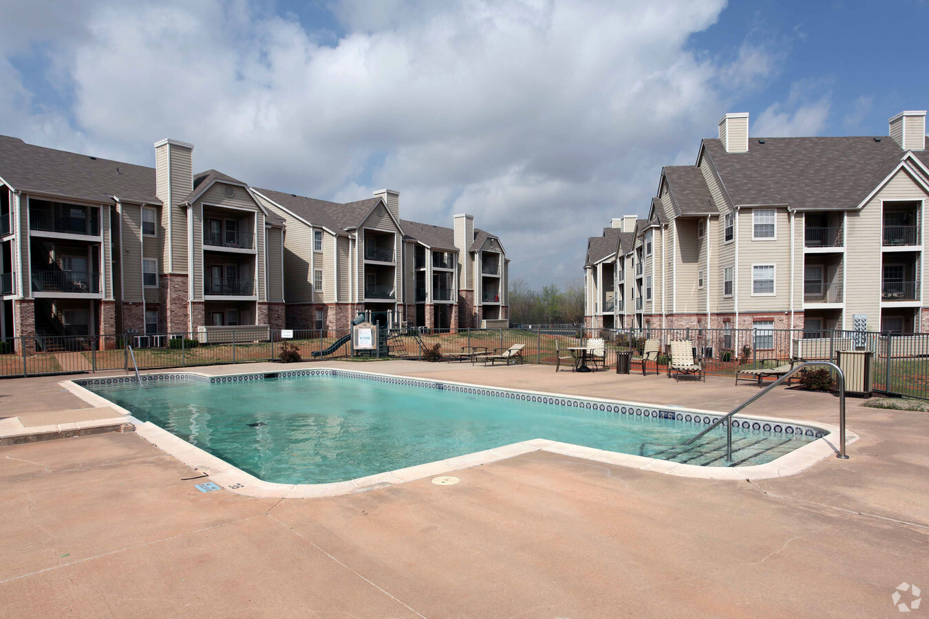 Forest Creek - Forest Creek Apartments