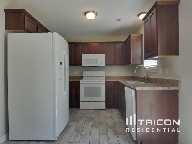 Photo - 704 Cottoncloud Dr