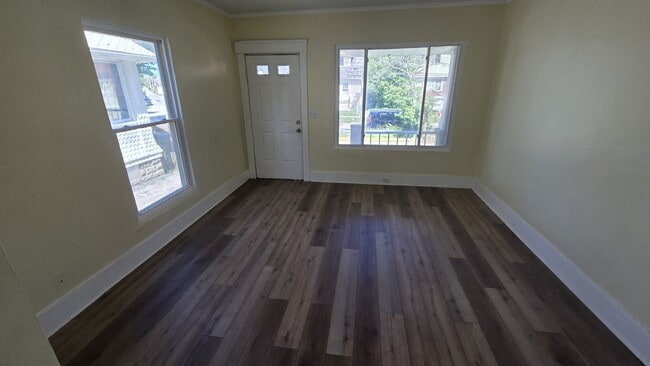 Photo - Move in Special- Security Deposit reduced to $750!!!