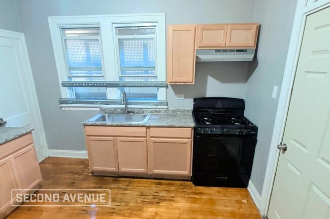 Photo - 7114 S Claremont Ave