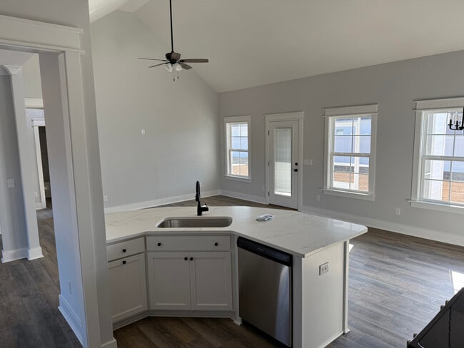 Photo - 3030 Fincher Dr