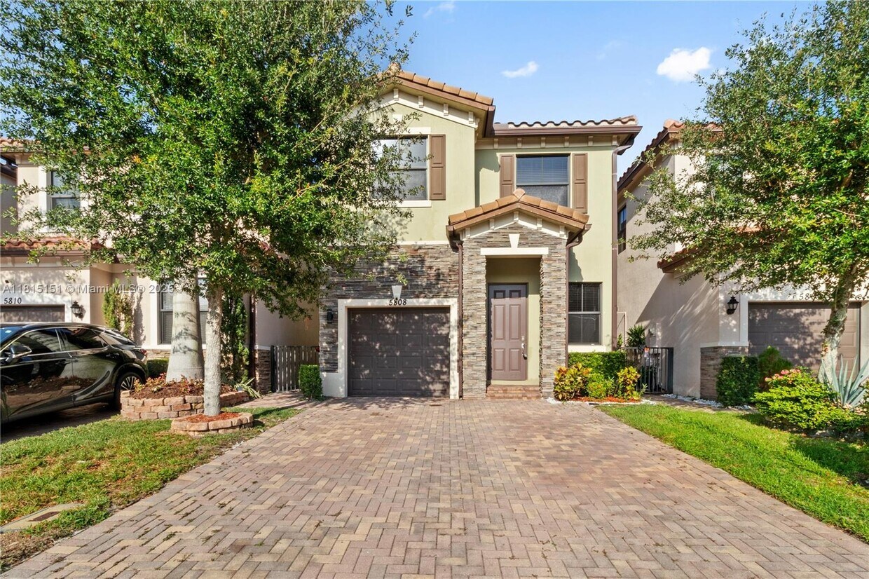 Photo - 5808 NW 46th Ln (Lauderhill, FL)