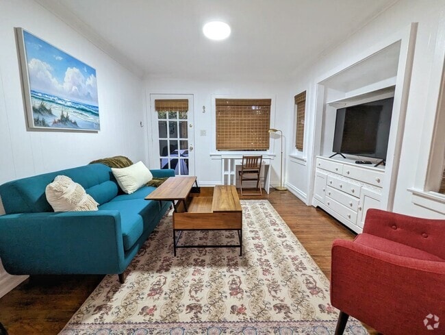 Building Photo - 2918 Pacific Ave Unit 2918 Rental
