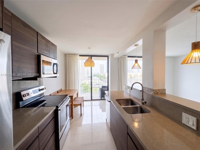 Photo - 290 174th St Unit 1117